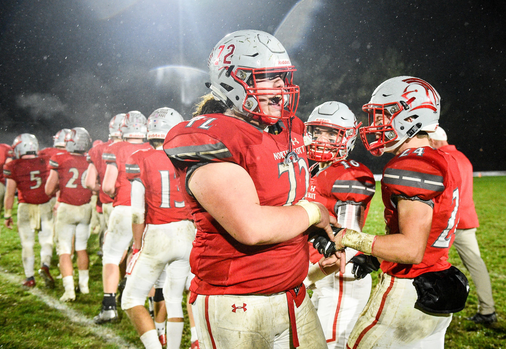 110119-qct-spt-ns-xavier-fball-067a.jpg